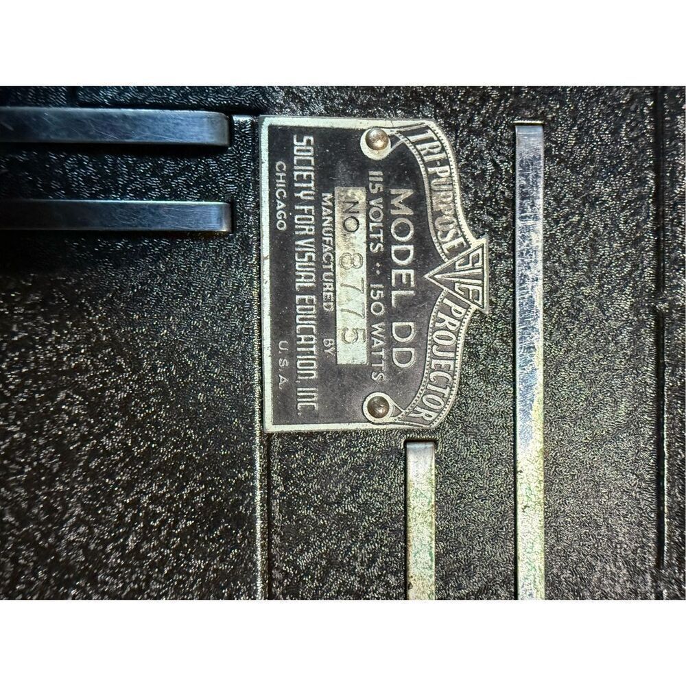 Society for Visual Education Vintage 1940s SVE Filmstrip Projector Model DD - Picture 2 of 9